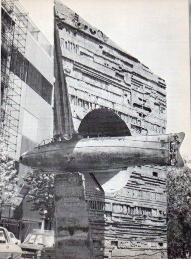 LAMINA V28051: Monumento a Narcis Monturiol i Estarriol por Josep M. Subirachs