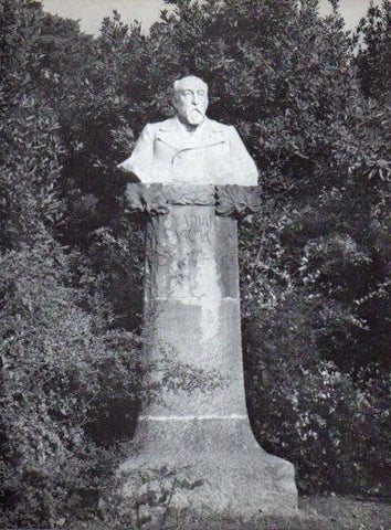LAMINA V28054: Busto de Maria Aguilo i Fuster por Eusebi Arnau, Barcelona
