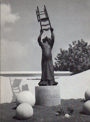 LAMINA V28082: Monumento al Payaso en Barcelona