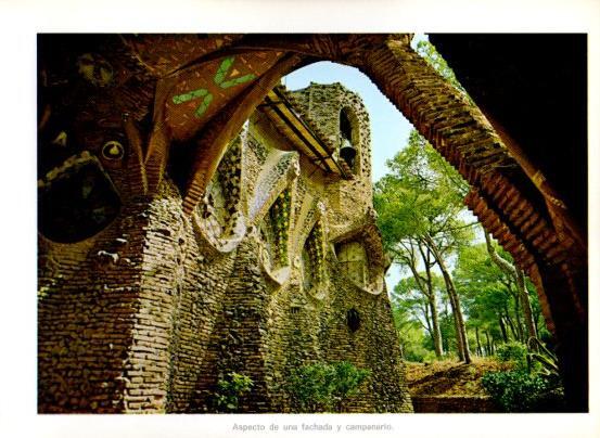 LAMINA V28114: Iglesia de la Colonia Guell. Fachada y campanario