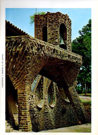 LAMINA V28116: Iglesia de la Colonia Guell. Detalle de la fachada y campanario