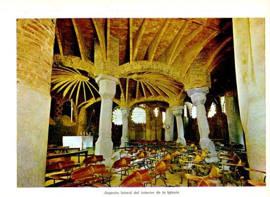 LAMINA V28105: Iglesia de la Colonia Guell. Lateral interior