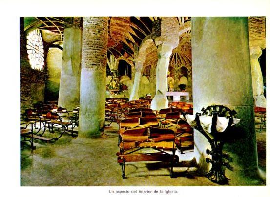 LAMINA V28099: Iglesia de la Colonia Guell. Interior