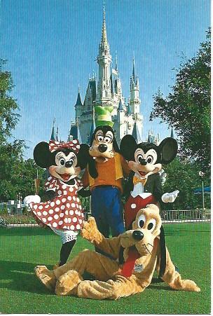 POSTAL A1718: Mickey, Minnie. Goofy y Pluto