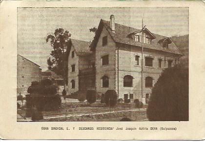 POSTAL A1667: Residencia Jose Joaquin Aztiria en Deva