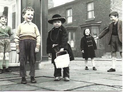 POSTAL A1569: The Kids Collection, n. 6