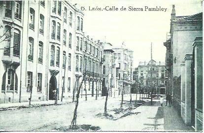 POSTAL A2324: Calle de Sierra Pambley de Leon