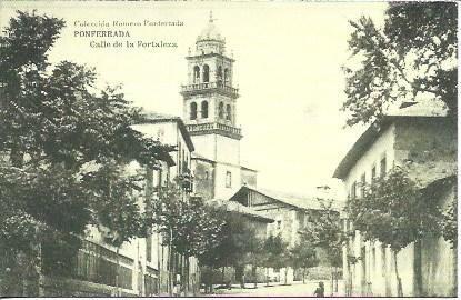 POSTAL A2263: Calle de la Fortaleza de Ponferrada
