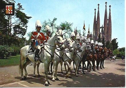 POSTAL A2247: Guardia Urbana a caballo en la Sagrada Familia