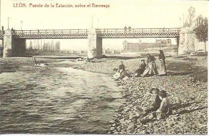POSTAL A2282: Puente de la Estacion de Leon