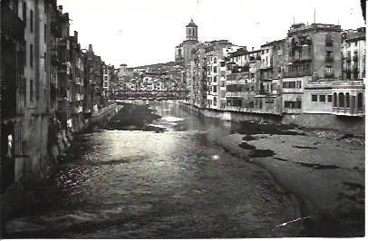 POSTAL A1900: Paso del rio por Girona
