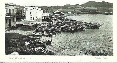 POSTAL A1843: Barcas en Llança