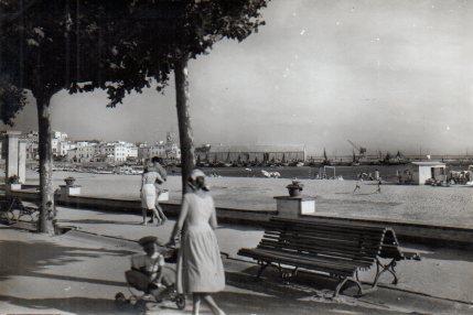 POSTAL PV01100: Paseo del Mar en Palamos