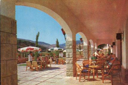 POSTAL PV01119: Terraza del Hostal de la Maresma en Calella de la Costa 