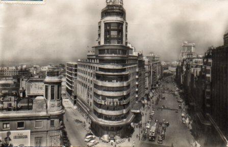 POSTAL PV01199: Edificio Capitol en Madrid