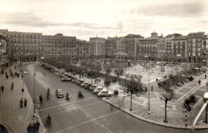 POSTAL PV01191: Vista Plaza del Castillo en Pamplona