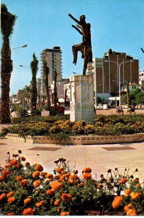 POSTAL PV00988: Monumento a la Sardana en Lloret de Mar