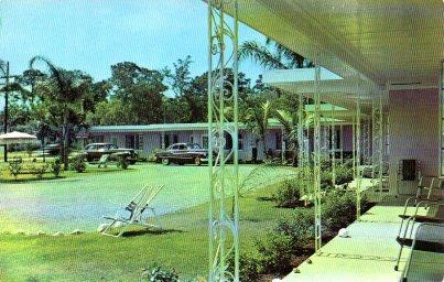 POSTAL PV01001: Clearwater Bay Hotel Apts en Clearwater, Florida