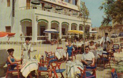 POSTAL PV01079: Terraza exterior Hotel Voramar en La Escala