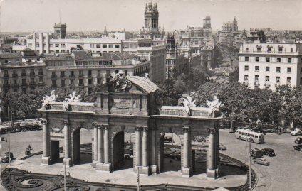 POSTAL PV01085: Panoramica de la Puerta del Sol, Madrid