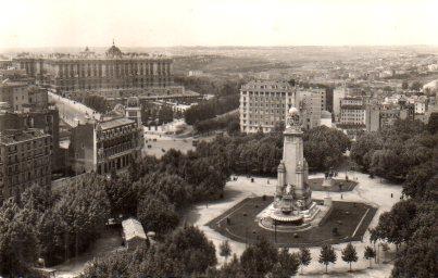 POSTAL PV01024: Plaza de España en Madrid 