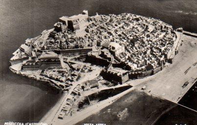 POSTAL PV01020: Vista aerea del Castillo y centro historico de Peñiscola