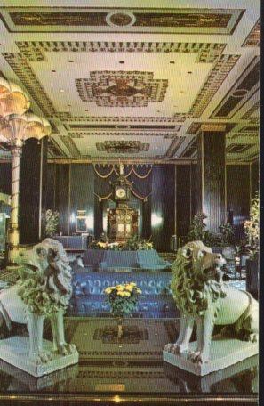 POSTAL PV01239: The Waldorf Astoria lobby en Nueva York