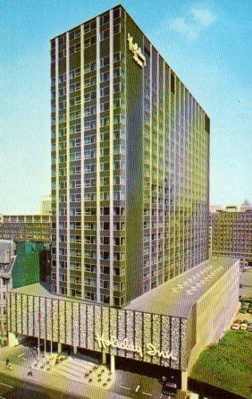 POSTAL PV01248: Holiday Inn en Montreal