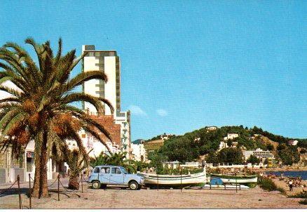 POSTAL PV00568: Barcas en la playa de Lloret de Mar