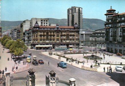 POSTAL PV00659: Plaza del Generalisimo y calle Uria en Oviedo