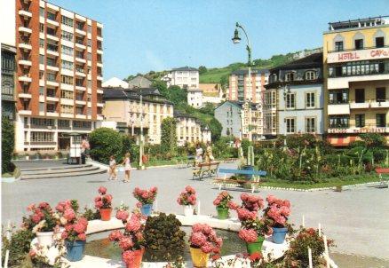 POSTAL PV00534: Plaza del Generalisimo en Luarca