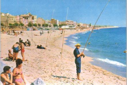 POSTAL PV00930: Pescador en la playa de Masnou
