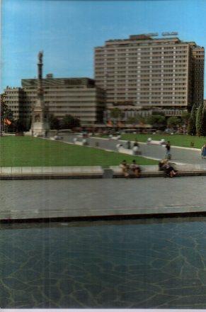 POSTAL PV00941: Plaza y Centro Colon en Madrid