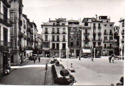 POSTAL PV00794: Plaza del Generalisimo en Olot