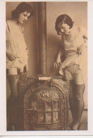 Postal E07140:  Las Mas Bellas Tarjetas Eróticas Siglo XIX y XX (24)