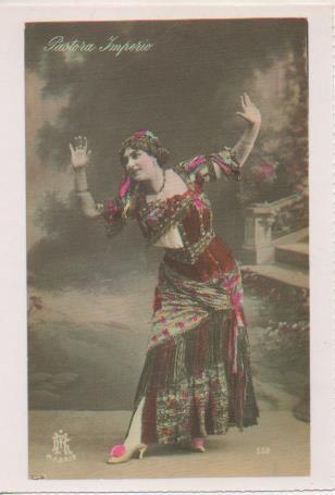 Postal E07033:  Las Mas Bellas Tarjetas Postales Siglo XIX y XX. Artistas. Pastora Imperio
