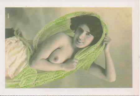 Postal E07074:  Las Mas Bellas Tarjetas Postales Siglo XIX y XX. Desnudos Elegantes (6)