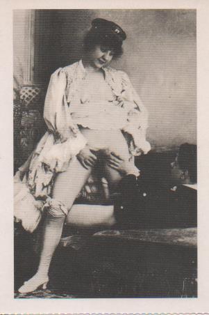 Postal E07229:  Las Mas Bellas Tarjetas Eróticas Siglo XIX y XX (113)