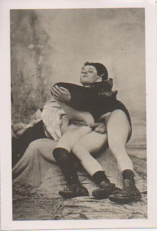 Postal E07149:  Las Mas Bellas Tarjetas Eróticas Siglo XIX y XX (33) 