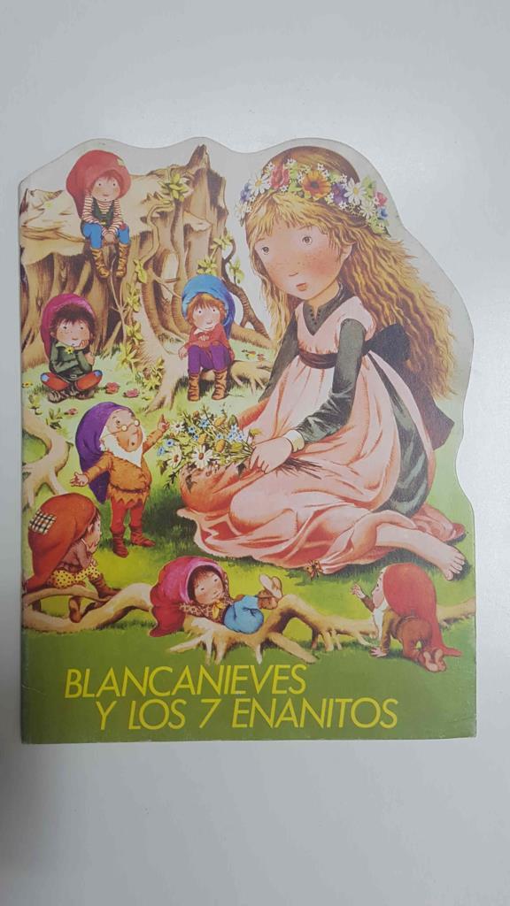 Cuento troquelado: Blancanieves y los 7 enanitos