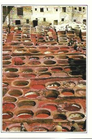 POSTAL A2531: Barrio de los curtidores de Fez, Marruecos