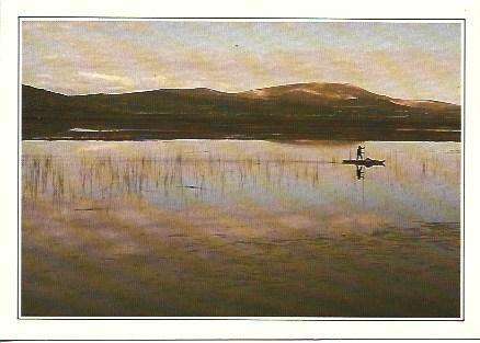 POSTAL A2525: El lago Titicaca en Peru