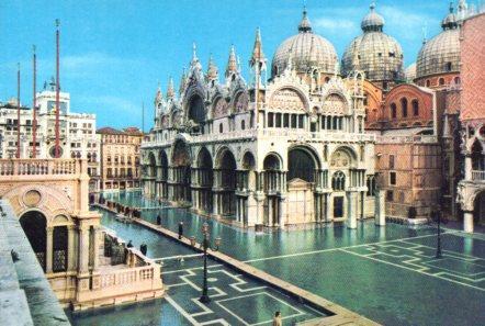 POSTAL PV02410: Piazza San Marco acqua alta, Venezia