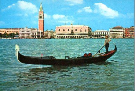 POSTAL PV02418: Panorama con gondola, Venezia