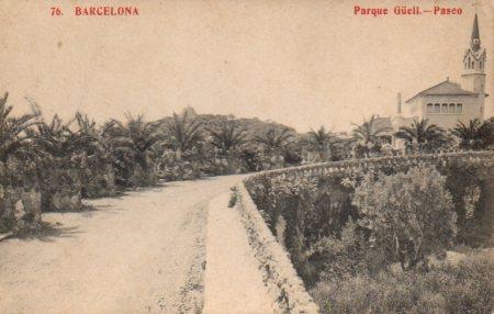 POSTAL PV03153: Paseo del Parque Guell en Barcelona