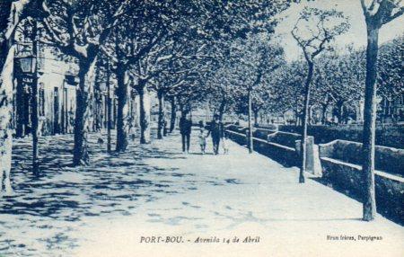 POSTAL PV03136: Avenida 14 de Abril en Port Bou