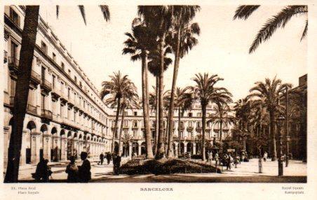 POSTAL PV03012: Plaza Real en Barcelona