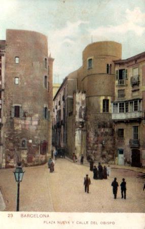 POSTAL PV03018: Plaza Nueva y calle del Obispo en Barcelona