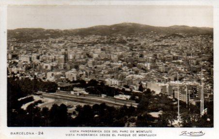 POSTAL PV03019: Vista panoramica de Barcelona desde el Parque de Montnuich