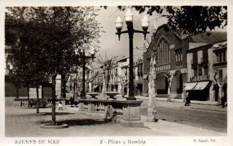 POSTAL PV03282: Plaza y Rambla de Arenys de Mar